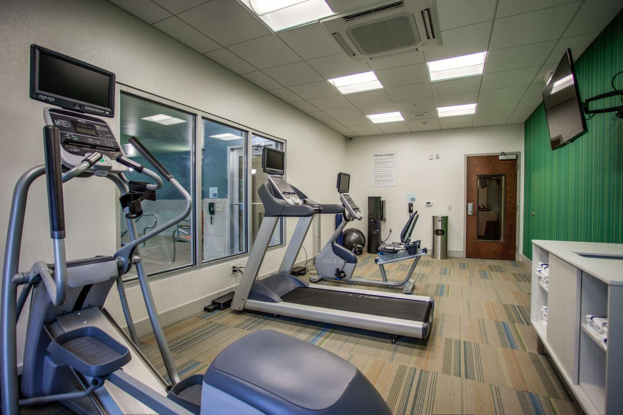 Hotel Express & Lancaster East - By Ihg