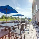 Holiday Inn Express & Suites Lancaster East - Strasburg By Ihg